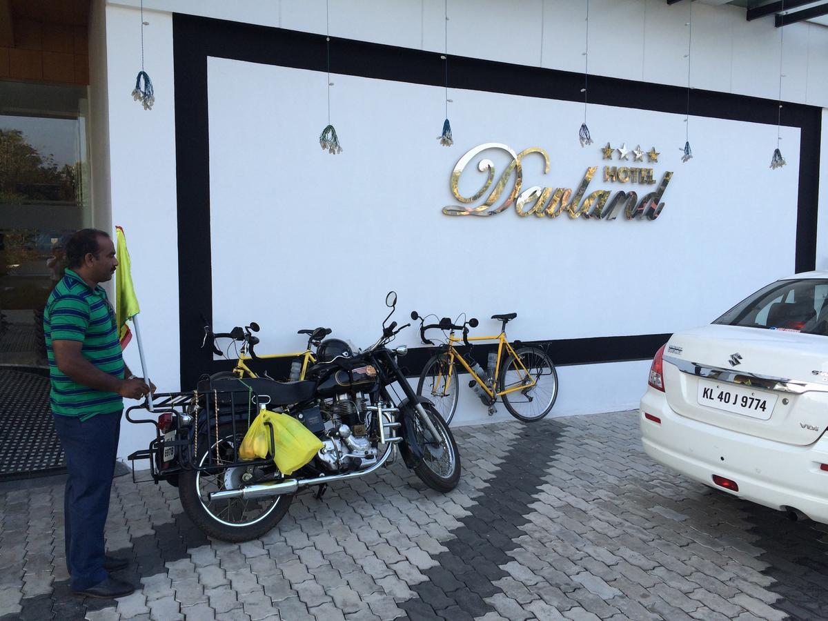 Hotel Dewland Cochin Kochi Exterior foto